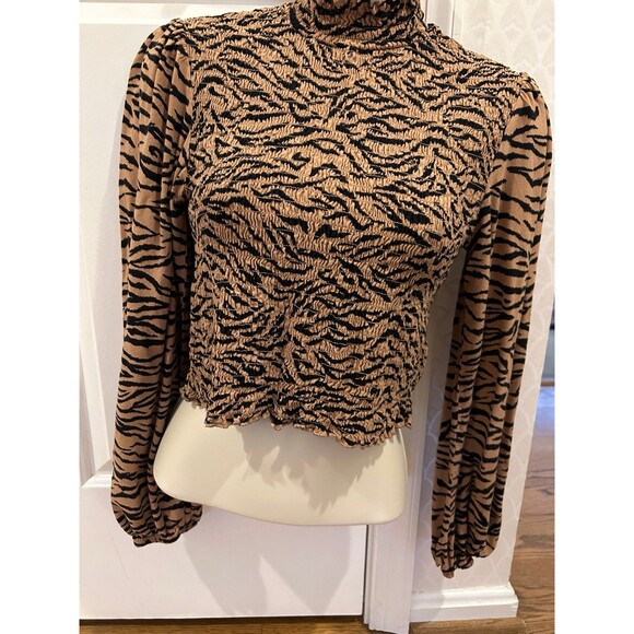 wild fable Tops - Zebra Print LS Top - M